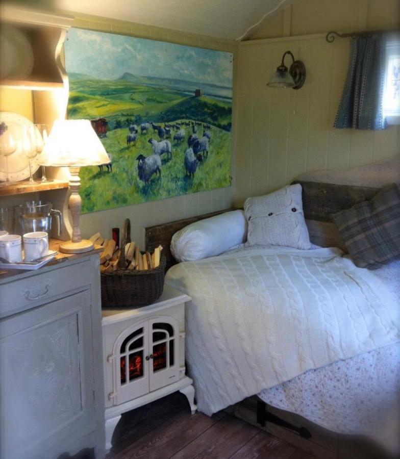 Beech Shepherds Hut York Ngoại thất bức ảnh